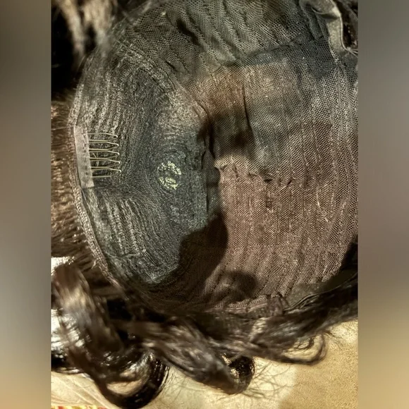 Human hair layered pixie wig NWT - Picture 4 of 7